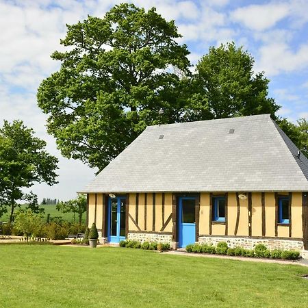 Gite "Cote Jardin" Vannecrocq Exterior photo